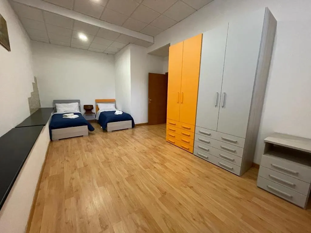 Appartamento Duomo-Bicocca Large With Wifi 150 Meters From M1 Milano